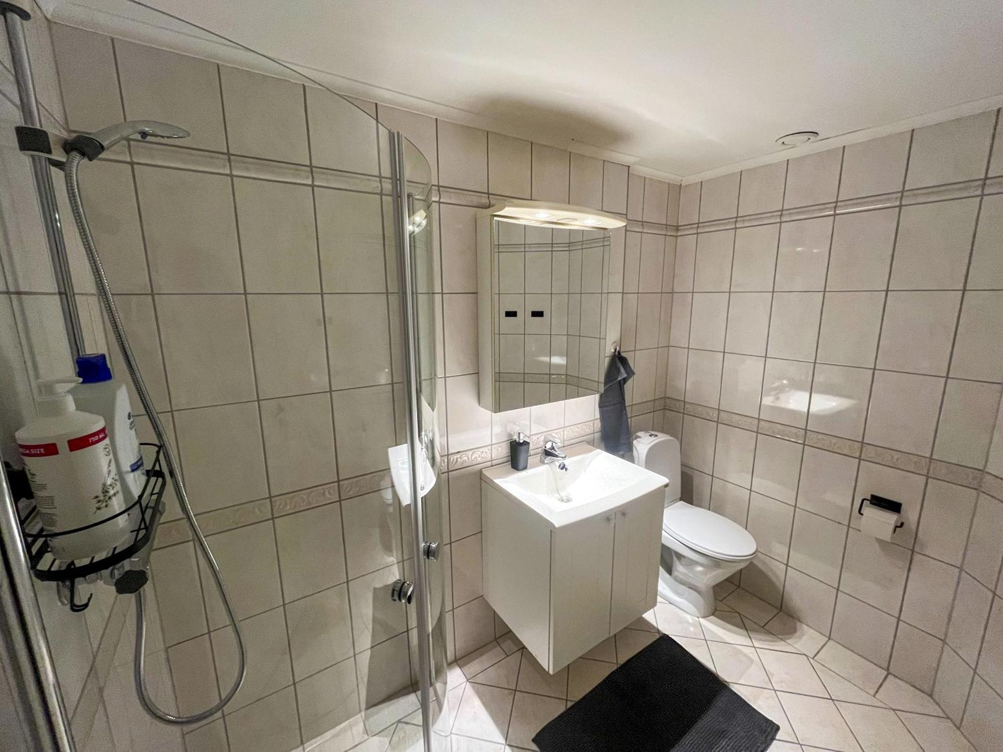 Parken - Downtown With 2br, Balcony, Private Parking And Elevator * Ålesund